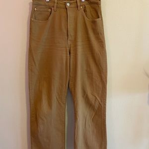 Ribcage tan Levi’s